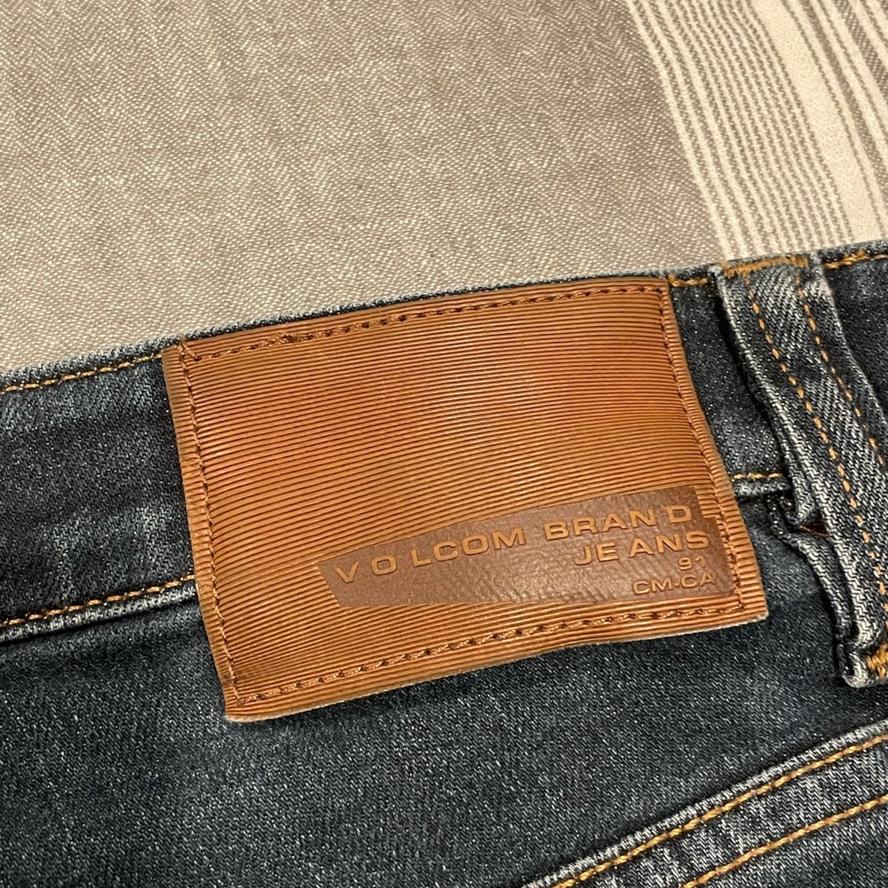 Volcom Vorta Jeans - Picture 5 of 6